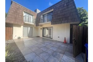 570 N Tropic Lane 4, Vero Beach, FL 32960 Sold 08/23/24