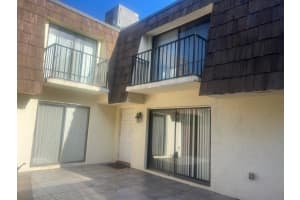 570 N Tropic Lane 4, Vero Beach, FL 32960 Sold 08/23/24