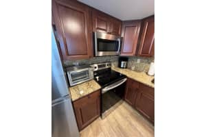 691 Burgundy O, Delray Beach, FL 33484 Sold 11/15/24