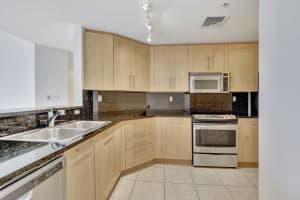 511 SE 5th Avenue 2214, Fort Lauderdale, FL 33301 Sold 09/16/24