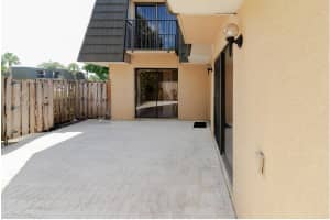 2720 27th Way, West Palm Beach, FL 33407 Sold 11/18/24