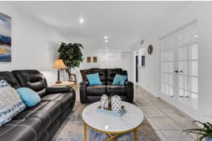 301 N Pine Island Road 152, Plantation, FL 33324 Sold 10/03/24