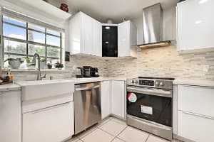 780 Nantucket Circle, Lake Worth, FL 33467 Sold 01/09/25