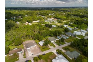 5305 Seagrape Drive, Fort Pierce, FL 34982 Sold 12/10/24