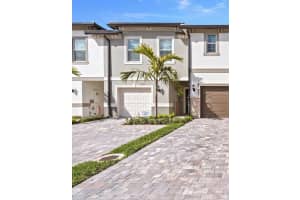 3247 Watercress Drive, Lauderdale Lakes