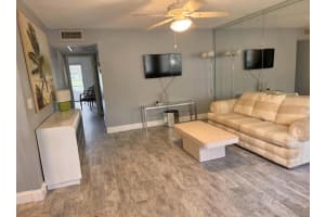 1055 Newport N, Deerfield Beach, FL 33442 Sold 04/23/25