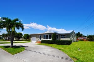 2315 Summit Boulevard, West Palm Beach, FL 33406 - MLS#R11005759
