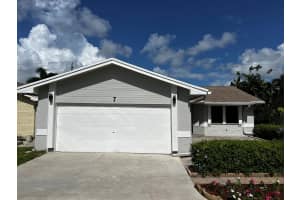 7 Eaton Place, Boynton Beach, FL 33426 Sold 08/29/24