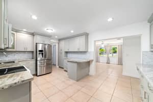 MLS# R11005795, Boca Raton, Florida 33434