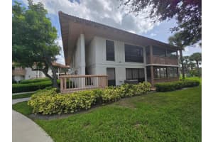 300 Brackenwood Circle, Palm Beach Gardens, FL 33418 Sold 01/08/25