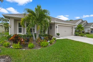 868 NE Whistling Duck Way, Port Saint Lucie, FL 34983 Sold 12/27/24