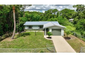 2105 N 42nd Street, Fort Pierce, FL 34946 Sold 09/10/24