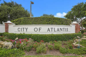 220 N Country Club Drive, Atlantis, FL 33462 Sold 08/07/24