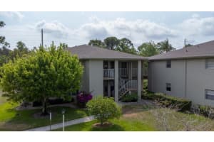 24 Lake Vista Trail, Port Saint Lucie, FL 34953 Sold 10/02/24