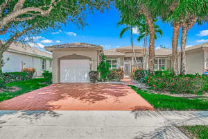 9632 Crescent View Drive N, Boynton Beach, FL 33437 Sold 11/22/24