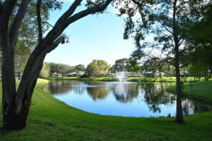 2402 Pin Oak Court, Palm Beach Gardens, FL 33410 Sold 10/22/24