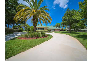 4923 SW Bermuda Way, Palm City, FL 34990 Sold 09/18/24