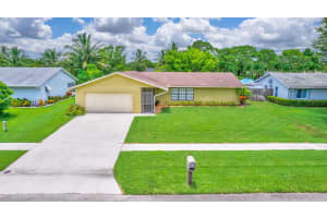 122 Martin Circle, Royal Palm Beach, FL 33411 Sold 09/06/24