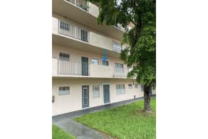 4211 NW 41st Street 204, Lauderdale Lakes, FL 33319 Sold 11/01/24
