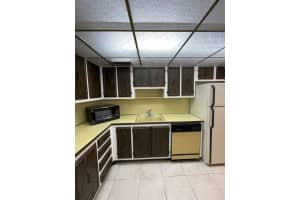 4211 NW 41st Street 204, Lauderdale Lakes, FL 33319 Sold 11/01/24