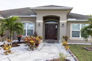 180 SW Amesbury Avenue, Port Saint Lucie, FL 34953 Sold 05/09/25
