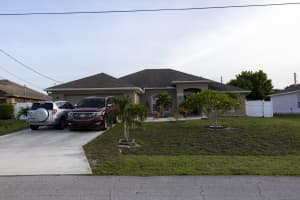180 SW Amesbury Avenue, Port Saint Lucie, FL 34953 Sold 05/09/25
