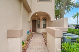 MLS# R11006461, Boca Raton, Florida 33434