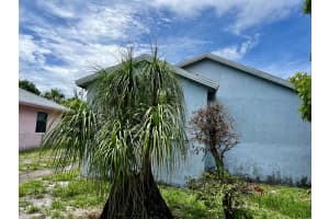 706 Lake Ida Road Road, Delray Beach, FL 33444 Sold 10/16/24
