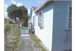 706 Lake Ida Road Road, Delray Beach, FL 33444 Sold 10/16/24