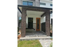762 NW 82nd Terrace, Plantation, FL 33324 Sold 01/13/25