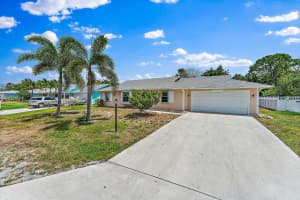 888 NE Maranta Terrado, Jensen Beach, FL 34957 Sold 08/27/24