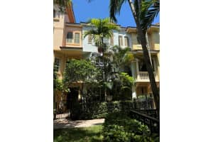 2717 Ravella Way, Palm Beach Gardens, FL 33410 Sold 01/13/25