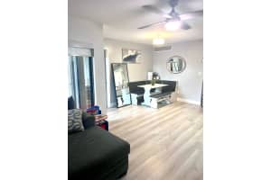 1126 N Hiatus Road 1126, Pembroke Pines, FL 33026 Sold 09/26/24