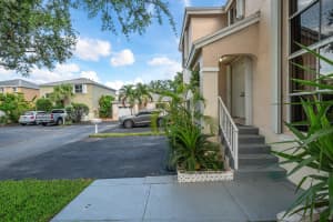 4324 SW 72 Way, Davie, FL 33314 Sold 08/30/24