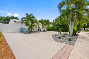 827 SE 2nd Avenue, Delray Beach, FL 33483 Sold 09/20/24