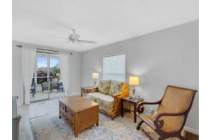 1033 Oriole Circle, Barefoot Bay, FL 32976 Sold 10/17/24