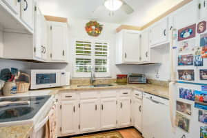 37 Pine Arbor Lane 107, Vero Beach, FL 32962 Sold 09/16/24