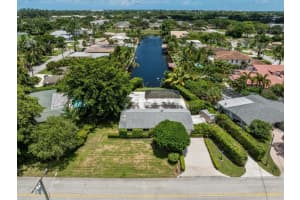 8416 Pine Tree Lane, Lake Clarke Shores, FL 33406 Sold 09/27/24