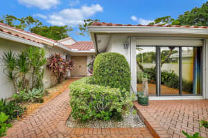 6 Northwoods Lane, Boynton Beach, FL 33436 Sold 10/25/24