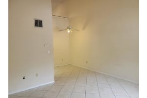 2005 Oleander Boulevard Apt B, Fort Pierce, FL 34950 Sold 11/12/24