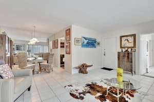 MLS# R11006997, Palm Beach, Florida 33480