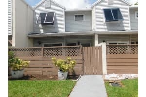 4924 S Hemingway Circle, Margate, FL 33063 Sold 02/04/25