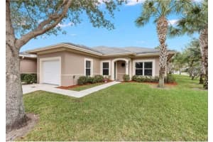 1870 S Dovetail A2 Drive 2, Fort Pierce, FL 34982 Sold 09/11/24