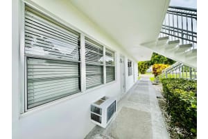 122 Sheffield F F, West Palm Beach, FL 33417 Sold 09/24/24