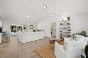 19 Bunker Place, Tequesta, FL 33469 Sold 08/16/24