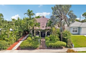 220 SW 1st Avenue, Boynton Beach, FL 33435 Sold 11/27/24