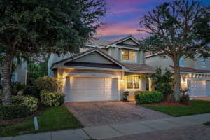 5761 SE Crooked Oak Avenue, Hobe Sound, FL 33455 Sold 09/04/24