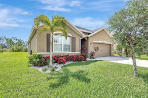 8512 Cobblestone Drive, Fort Pierce, FL 34945 Sold 11/08/24