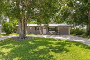 477 SE Asbury Lane, Port Saint Lucie, FL 34983 Sold 09/06/24