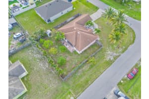 902 SW Cleary Terrace, Port Saint Lucie, FL 34953 Sold 10/31/24